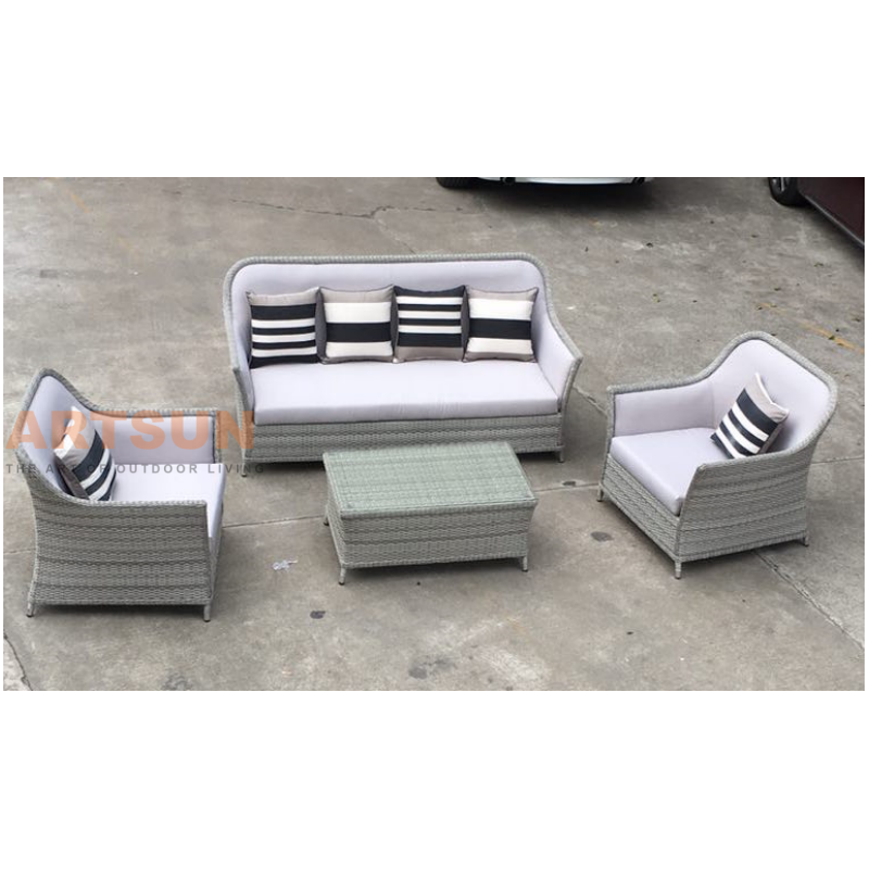 Outdoor Leisure Rattan Sofa Set with Cushions and Coffee Table