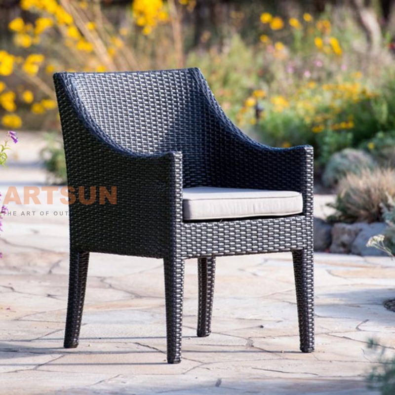  Outdoor Patio PE Wicker Chair for Dining