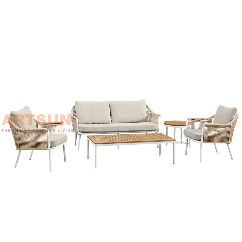 Timeless Eleganct Outdoor Woven Rope Sofa