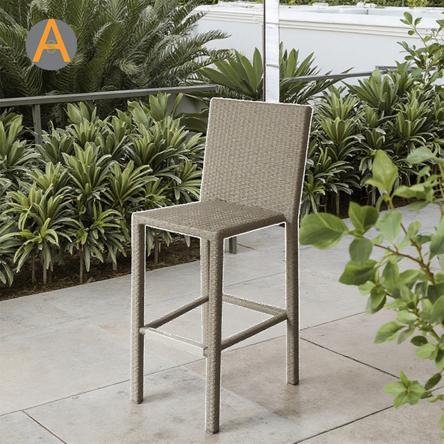 Factory Direct Wicker Rattan High Bar Chair for Outdoor