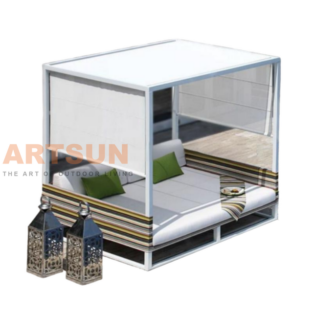 Premium Outdoor Daybed for Hotels