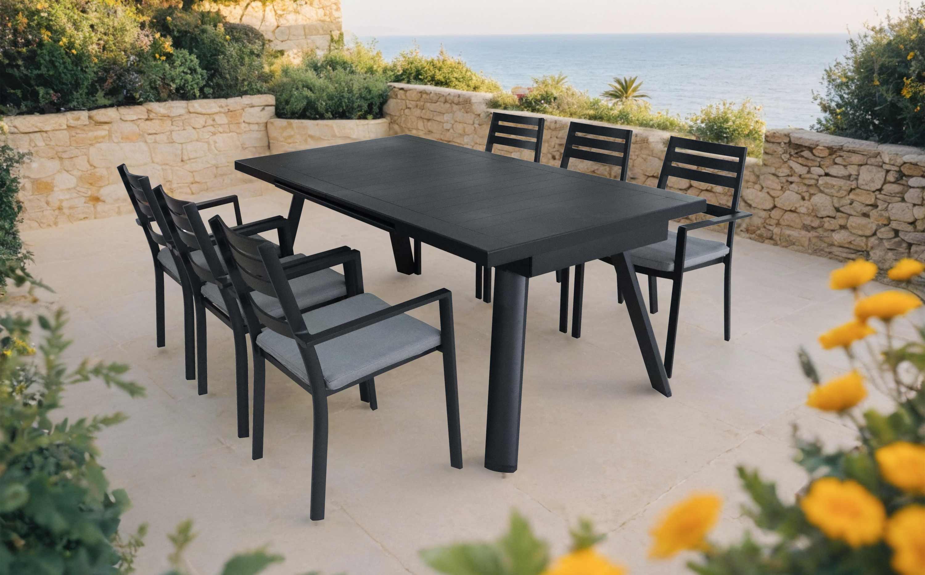 Outdoor Dining Set