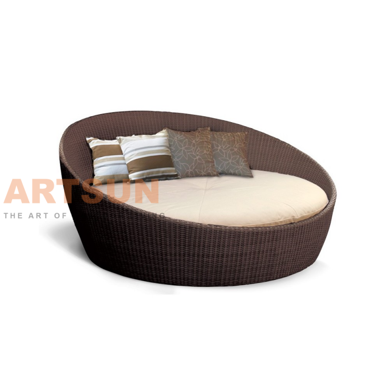 Round Woven Rattan Daybed with Canopy