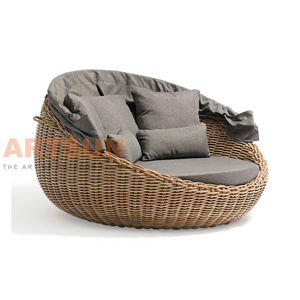 Round Rattan Daybed with Stretchable Canopy