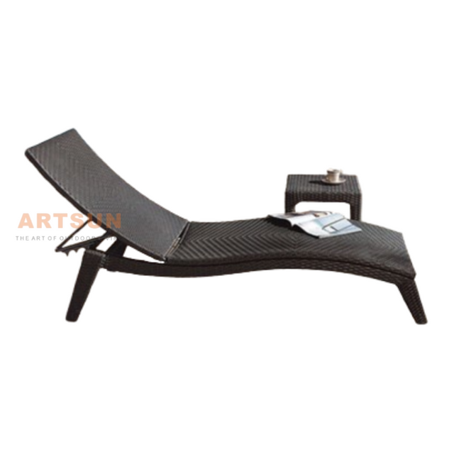 All-Weather Rattan Outdoor Sun Lounger with Adjustable Backrest for Spa