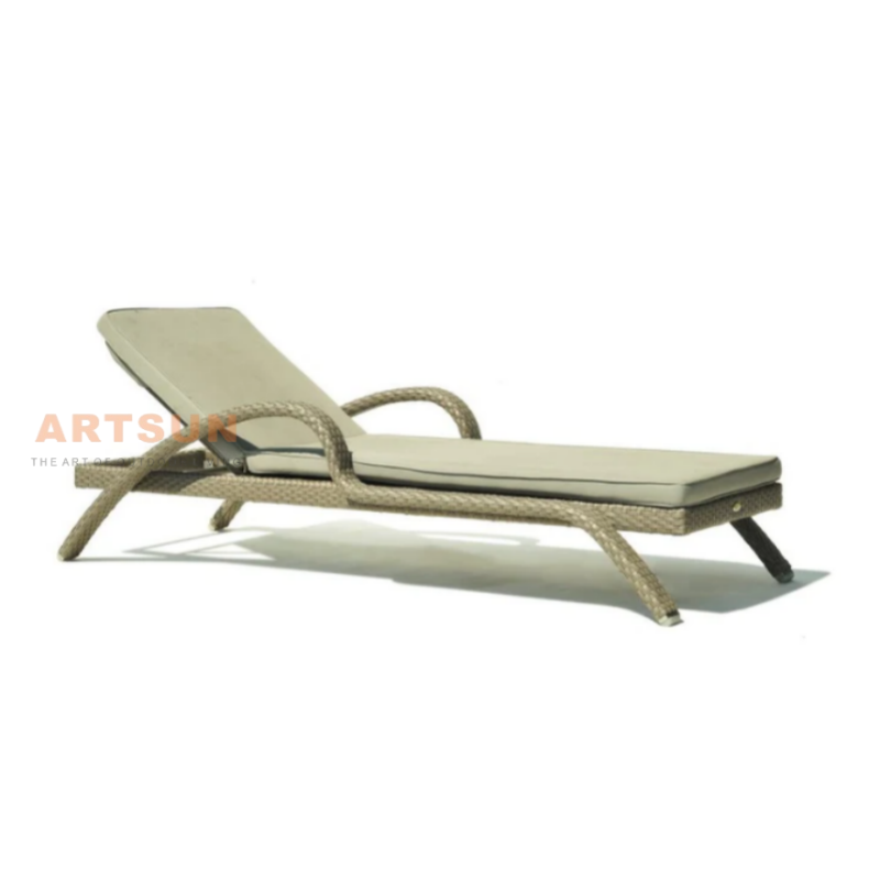 Weatherproof Rattan Reclining Chaise Lounge for Poolside Relaxation