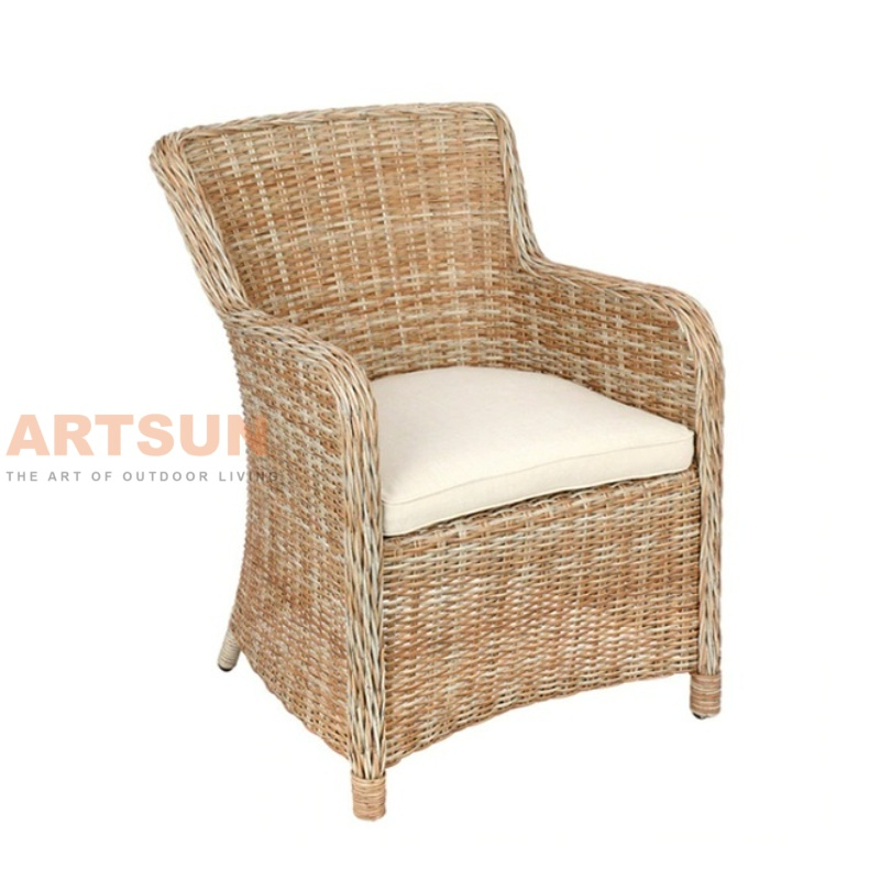 Comfortable Woven Wicker Patio Armchair for Hotel Garden